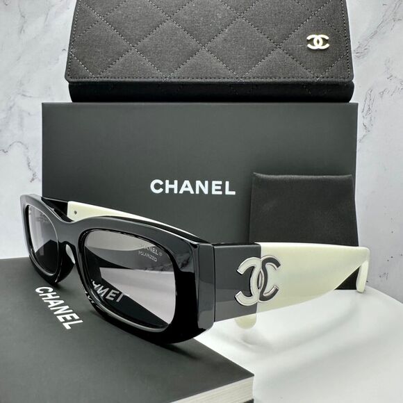 New CHANEL Sunglasses - Picture 1 of 16